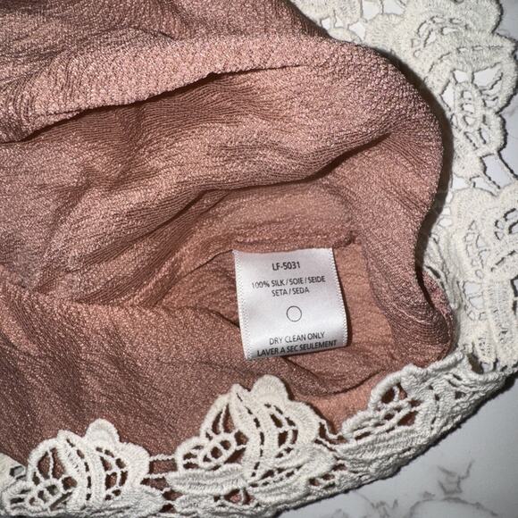 NEW La Fee Verte Anthropologie Size M Rose Ivory Lace Crochet Camisole $78 Silk - Picture 7 of 7
